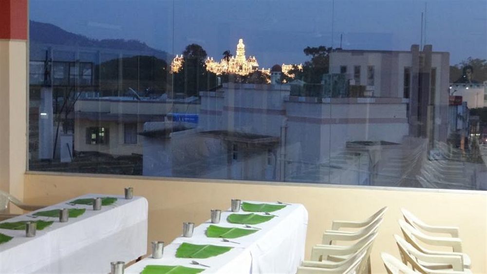 Hotel Mysore Dasaprakash Exterior foto
